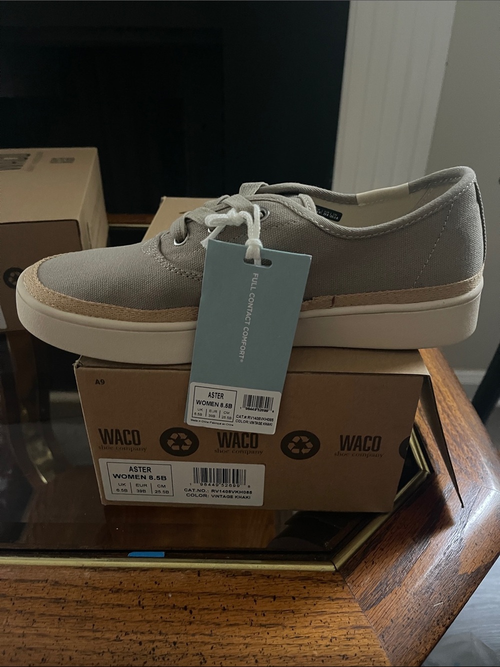 Women's Low-Profile Canvas Sneakers in Taupe
